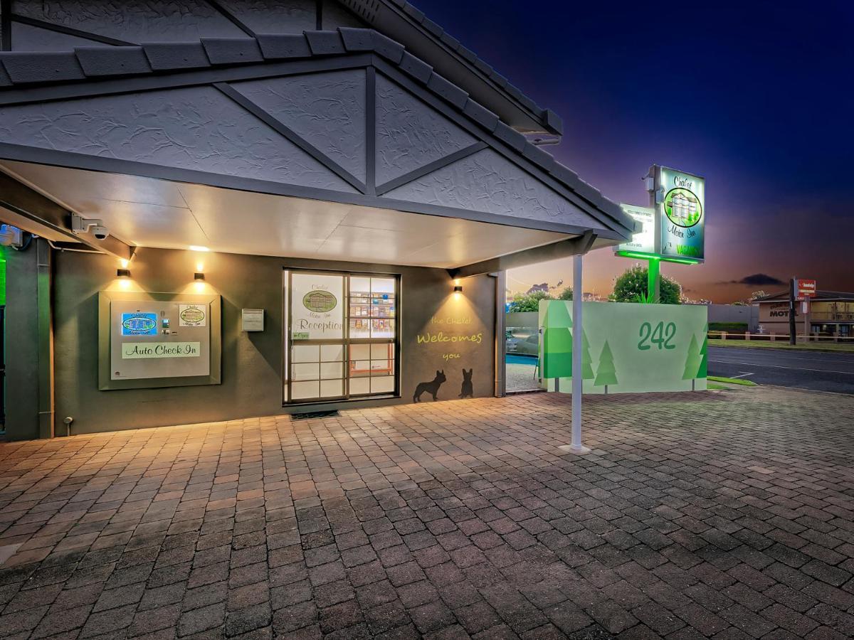 Chalet Motor Inn Бандаберг Экстерьер фото